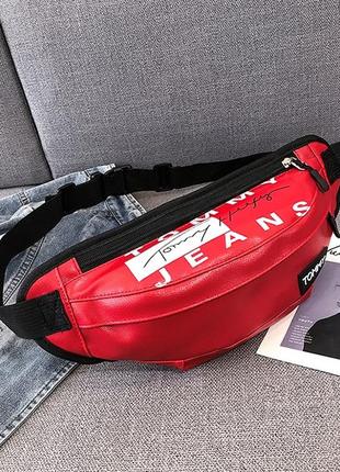 Женская поясная сумка из экокожи tommy jeans красная1 фото