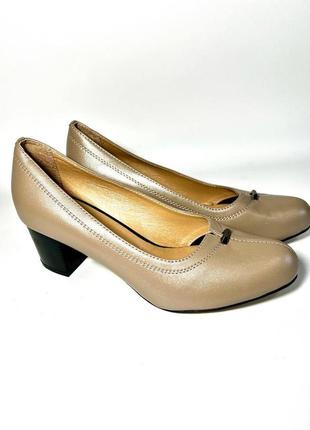 Туфли на каблуке женские натуральная кожа marini 39 р,26 см1 фото