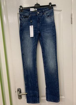 Класні джинси від vero moda