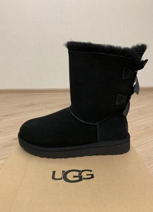 Ugg bailey bow 2 1016225 колір black. розмір 7 us2 фото