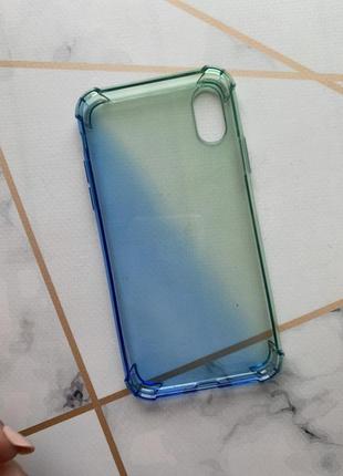 Прозрачный силиконовый чехол с утолщёнными углами для iphone x xs градиент зелёно-синий2 фото