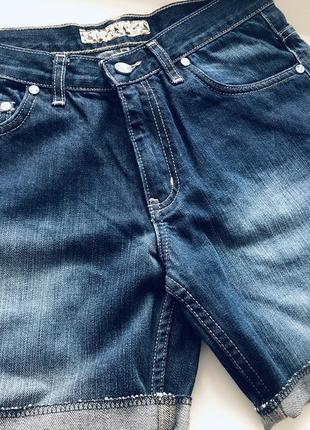 Шорты джинсовые