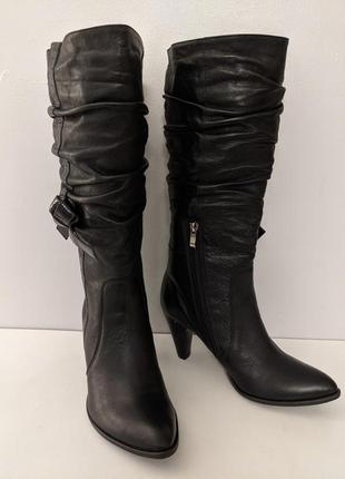 Женские кожаные сапоги на каблуке 39 размер3 фото