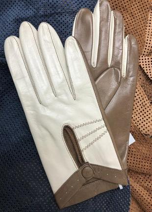 Жіночі шкіряні рукавички без підкладки з натуральної шкіри ягняти. колір беж+тауп
