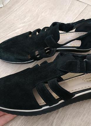 Босоніжки clarks,туфлі р. 38 замш