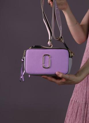 Женская сумка marc jacobs logo lilac/white, женская сумка марк джейкобс сиреневого/белого цвета