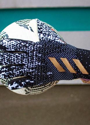 Воротарські рукавиці adidas goalkeeper gloves predator (8-10 розміри)