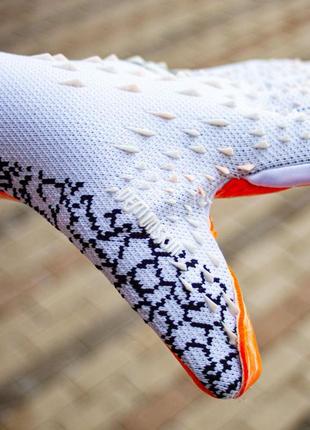 Воротарські рукавиці adidas goalkeeper gloves predator (8-10 розміри)2 фото