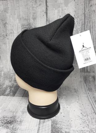 Шапка черная лопата зима унисекс jordan.3 фото