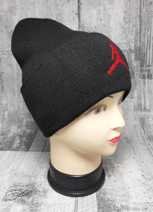 Шапка черная лопата зима унисекс jordan.4 фото