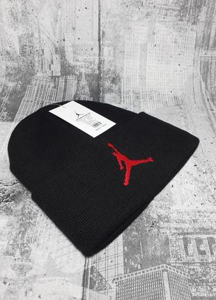 Шапка черная лопата зима унисекс jordan.6 фото