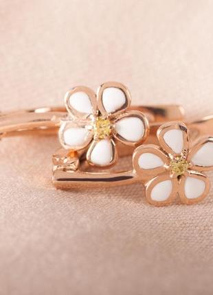 Детские серьги ромашки из красного золота с эмалью