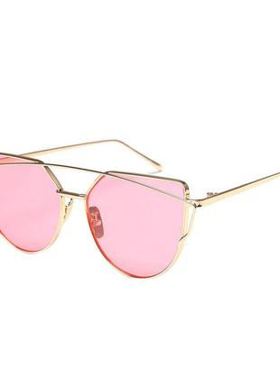Солнцезащитные очки для женщины лето 2017