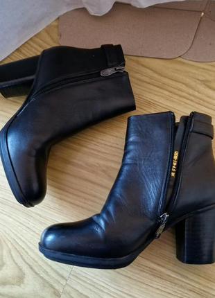 Ботинки на каблуке кожаные женские berloni 36 размер4 фото