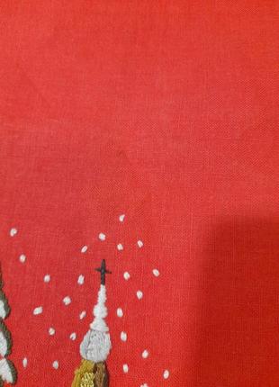 Вінтажна гарна новорічна серветка з вишивкою гладдю й обв'язуванням гачком3 фото