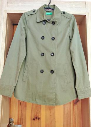 Італійського бренду united colors of benetton куртка, вітровка широка жіноча, кольору хакі2 фото