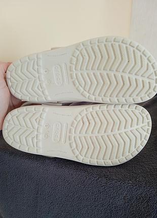 Crocs 5