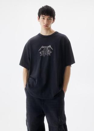 Футболка metallica pull&bear