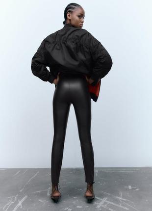 Кожаные штаны с высокой посадкой от zara, l, оригинал, испания4 фото
