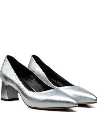Туфли женские кожаные серебристые на удобном каблуке 1674т1 фото