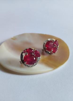 Яркие серебряные сережки с натуральным рубином круглые крупные женские серьги из серебра с разными камнями3 фото