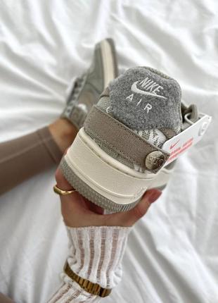 Лимитированные женские кроссовки nike air force 1 low x travis scott cactus jack grey white серые с белым5 фото