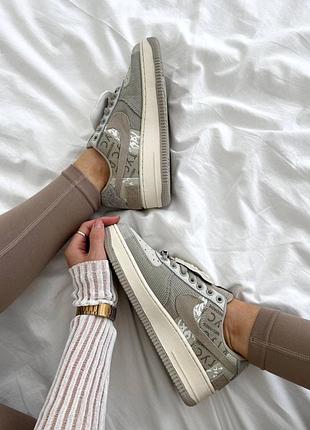 Лимитированные женские кроссовки nike air force 1 low x travis scott cactus jack grey white серые с белым8 фото