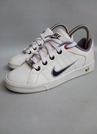 Кожаные кроссовки nike