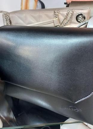Елегантний каркасний клатч якісний маленька жіноча сумка крос боді колір чорний