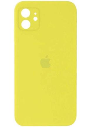 Силиконовый чехол  для apple iphone 11 квадратный  в стиле 12 c закрытым низом и защитой камеры желтый(yellow)