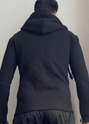 Удлиненная черная теплая кофта (как куртка)3 фото