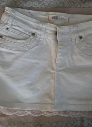 Юбка джинсовая белая мини