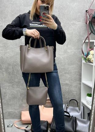 Крутой комплект 2в1 стильная вместительная женская сумка и удобный клатч высокого качества цвет темный беж8 фото