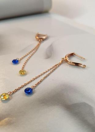 Модні золоті сережки подвіски китички із англійським замком кульчики жіночі серги із золота з фіанітами4 фото