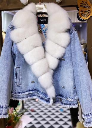 Джинсовая курточка с натуральным белым мехом6 фото