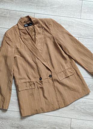 Двубортный коричневый/карамельный прямой оверсайз пиджак, жакет, блейзер в полоску zara