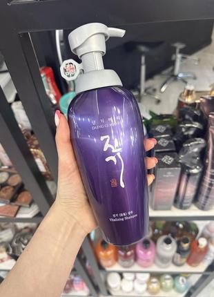 Интригующий шампунь для волос daeng gi meo ri vitalizing shampoo, 500 мл