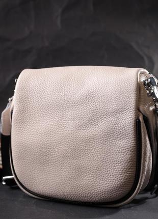 Молодежная женская сумка с декором в виде кнопок из натуральной кожи vintage 22389 белая7 фото