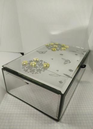 Зеркальная шкатулка 195х120х60мм