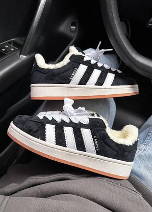 Зимові жіночі кросівки adidas campus winter black white fur адідас кампус чорного з білим кольорів з хутром