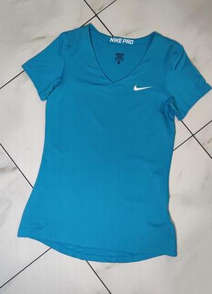 Женская спортивная футболка nike pro v-neck m (46-48) 
herrer1 фото