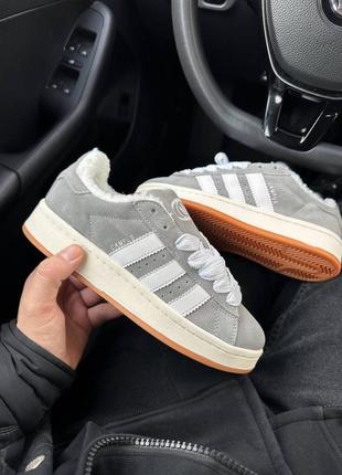 Зимние женские кроссовки adidas campus winter grey white fur серого с белым цветам с мехом