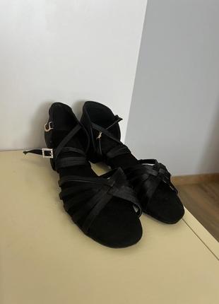 Туфельки черные для бальных танцев2 фото