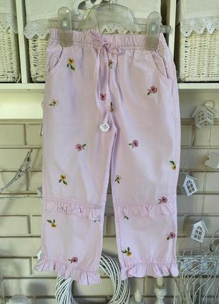 Пудровые легкие капри с вышивкой 6-8 лет