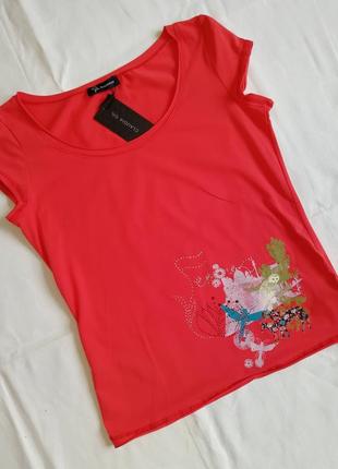 Итальянская футболка claudia gil красного цвета с принтом хлопковая5 фото