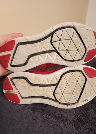 Nike 4