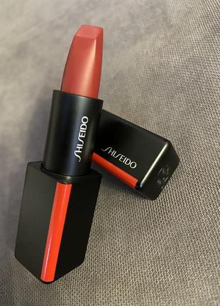 Shiseido modernmatte powder lipstick матовая пудровая помада1 фото