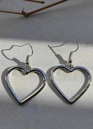 Сережки " серце" колір сріблястий