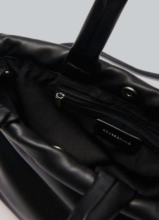 Стильная женская сумка  house с длинной ручкой с затяжками цвет черный искусственная кожа4 фото