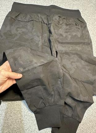 Джогеры спортивные женские спортивные штаны тренировочные зауженные с манжетами классические10 фото
